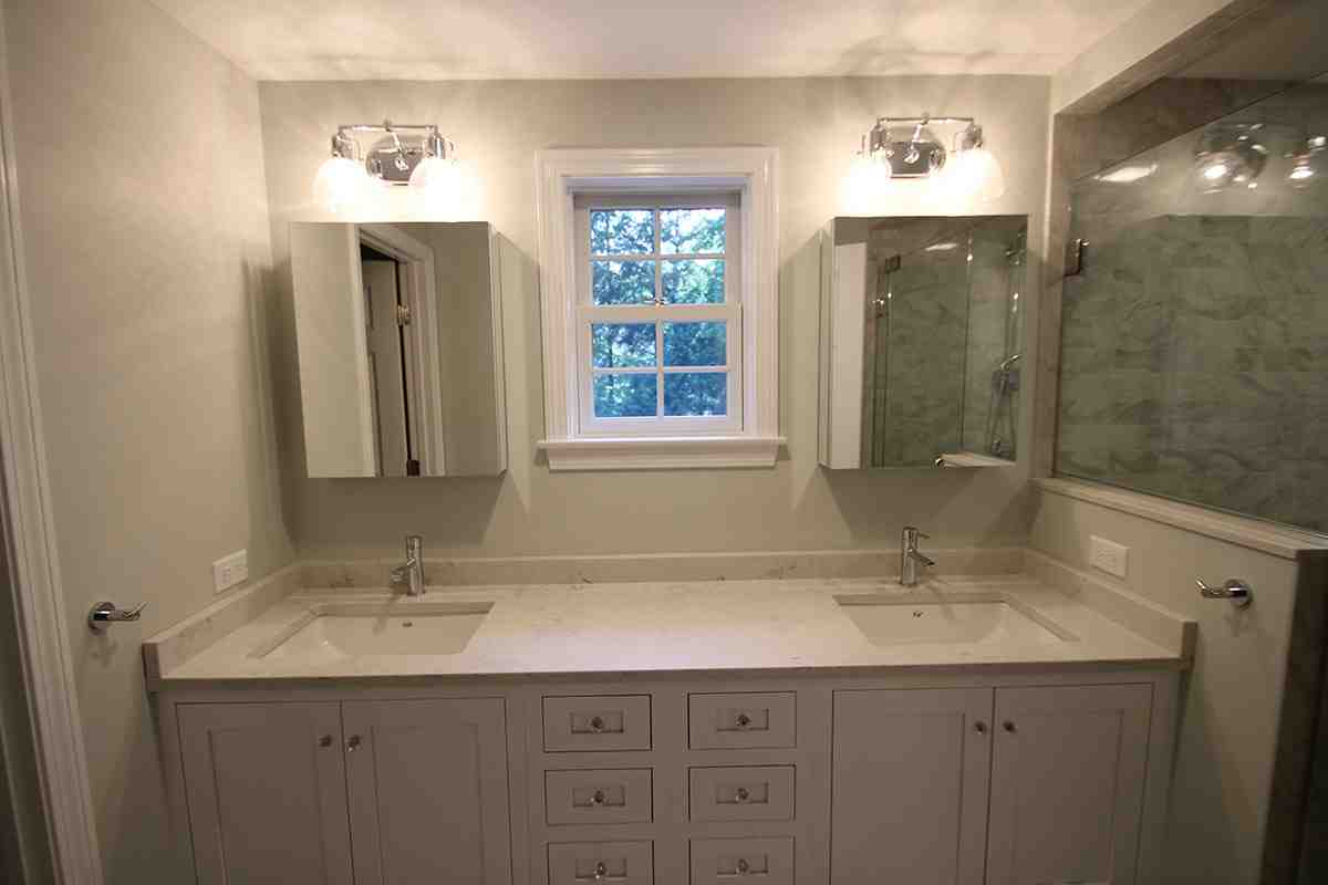 Breaking Down the Expenses: What to Expect When Remodeling Your Bathroom