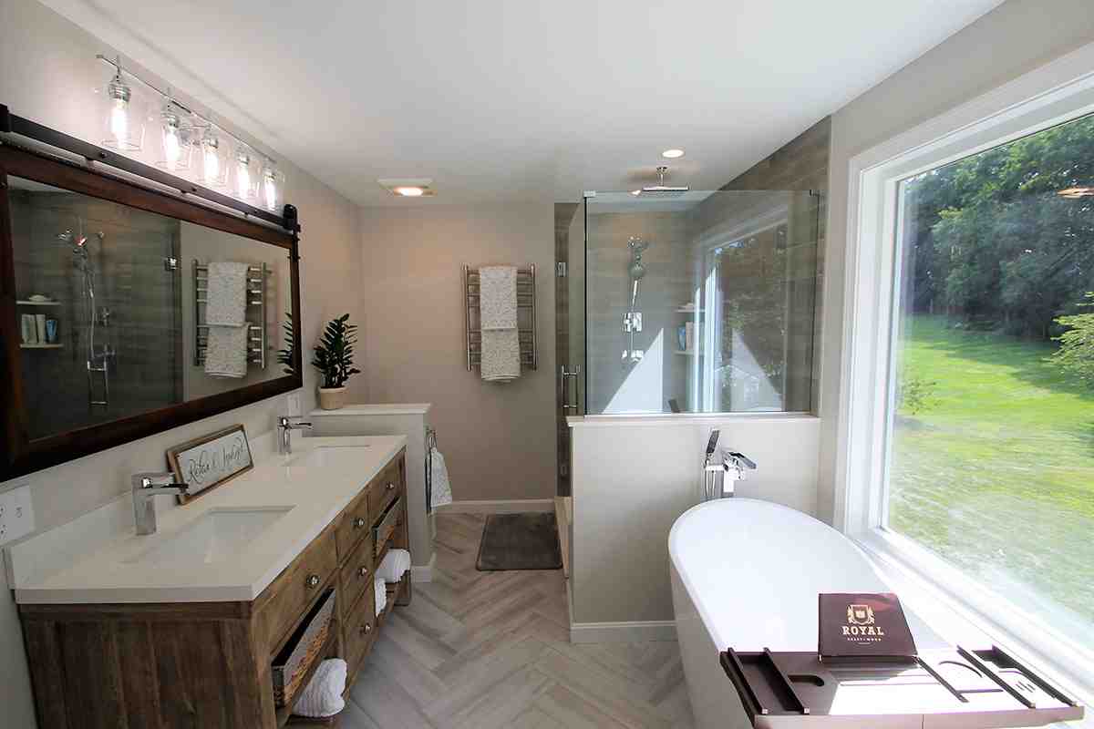 Expert Tips on Getting the Right Help for Your Bathroom Design