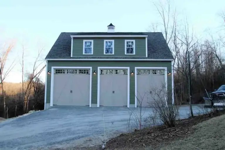 detached garage next to house